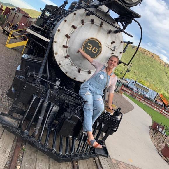 Meet your Posher, Mackenzie - Picture 1 of 1